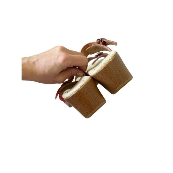 Dansko Sophie Red Leather Reptile Double Strap Wood Wedge Sandals 39 US 9 - Picture 3 of 8